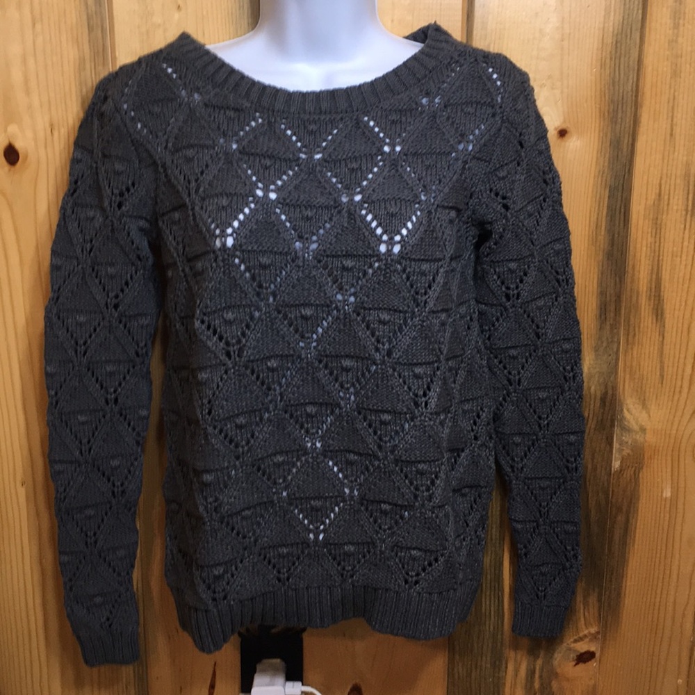 EUC fashionable Tommy Hilfiger cotton sweater.